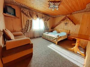 Postel nebo postele na pokoji v ubytování "Як вдома" Буковель + 37 fotografií