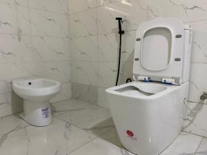 Bagno di MOK Apartments & Suites