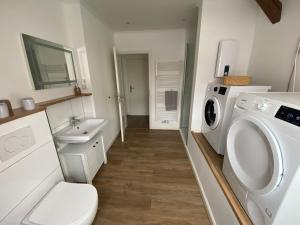 Koupelna v ubytování Dagmar 120qm 3 Schlafzimmer Wellness