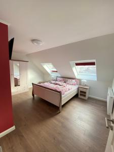 Postel nebo postele na pokoji v ubytování Dagmar 120qm 3 Schlafzimmer Wellness