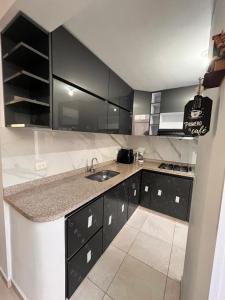 Η κουζίνα ή μικρή κουζίνα στο casa privada cerritos pereira