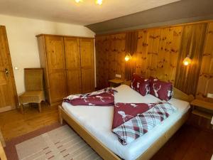 Postel nebo postele na pokoji v ubytování Landhaus Brandner