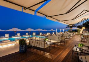 Bazén v ubytování Furore Grand Hotel nebo v jeho okolí