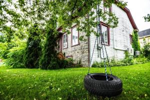 En have udenfor La Maison Grenier La Résidence Beauport