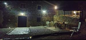 Un patio o zona al aire libre en Masia Casa Nova de n'Illa