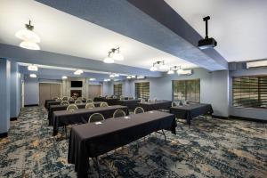 Restaurace v ubytování Best Western PLUS Mountain View Auburn Inn