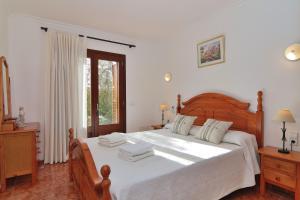 Postel nebo postele na pokoji v ubytování 126 Finca Son Tresco ETV4382 by Mallorca Charme
