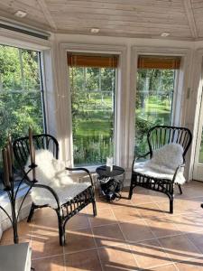 Istumisnurk majutusasutuses Harmonisk Villa