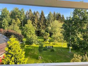 Aed väljaspool majutusasutust Harmonisk Villa