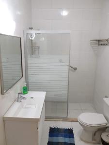 Ванная комната в Talabay Top cosy 3 bedroom apartment