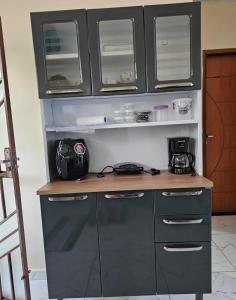 a kitchen with a counter and some drawers at Apartamento boa vista RR in Boa Vista