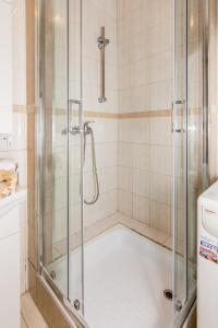 Koupelna v ubytování Seaside family friendly house with a swimming pool Krusevo, Novigrad - 21963 + 12 fotografií