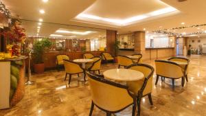 Posezení v ubytování Aloha Hotel Roxas Boulevard Manila