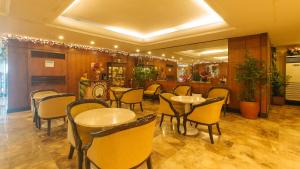 Restaurace v ubytování Aloha Hotel Roxas Boulevard Manila