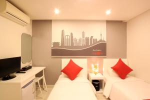 TV a/nebo společenská místnost v ubytování Jn Park Hotel Dongdaemun