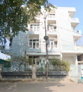 Το κτήριο όπου στεγάζεται  το διαμέρισμα