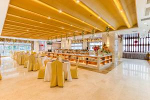 Restoran atau tempat lain untuk makan di Metropark Changchun Guosheng Hotel