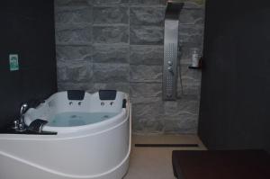Koupelna v ubytování 한라호텔 Halla Hotel