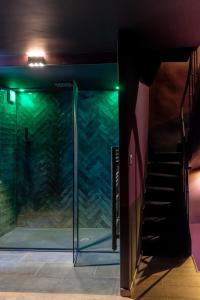 Afbeelding uit fotogalerij van Cherie cherry - romantic and BDSM house in Briey