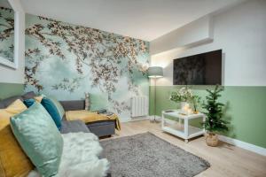Amazing Apart New Bastille 3 Bedrooms 2 Bathrooms