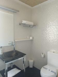 Koupelna v ubytování Hello Villarreal Suites