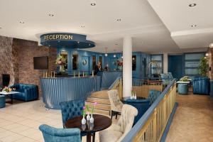 Posezení v ubytování Springfield Hotel