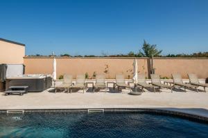 Bazén v ubytování Villa Hugo nebo v jeho okolí