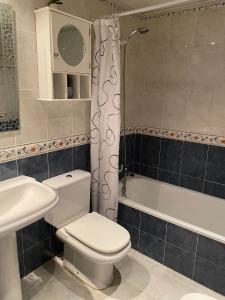 A bathroom at Playa Paraiso 27E