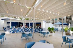 Restaurace v ubytování ILUNION Palmanova Mallorca + 35 fotografií