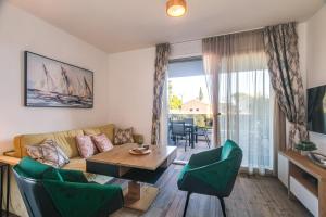 Posedenie v ubytovaní Comfortable 2 bedroom apartment Marina close to beach