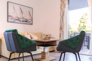 Posedenie v ubytovaní Comfortable 2 bedroom apartment Marina close to beach
