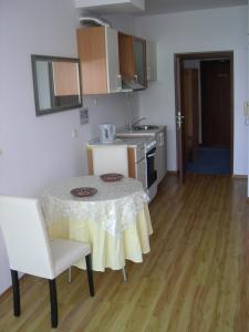 Kép app 704, sea view, one room, Primorsko szállásáról Primorszkóban a galériában