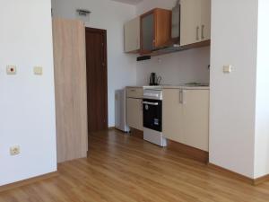 Kép app 704, sea view, one room, Primorsko szállásáról Primorszkóban a galériában Még 3 kép