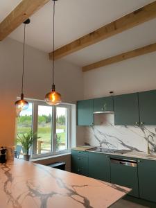 Dapur atau dapur kecil di Gite de 2 à 5p avec piscine sur domaine 3Ha