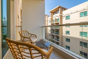 Fotografie z fotogalerie ubytování Hashtag Holiday Home - Stylish 1 Bedroom apartment in The Greens v Dubaji