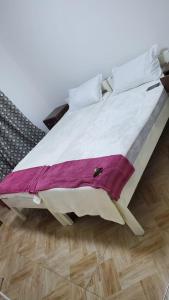 Ein Bett oder Betten in einem Zimmer der Unterkunft Peaceful Hills Self Catering Holiday House