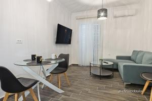 TV a/nebo společenská místnost v ubytování Helios Apartment 2