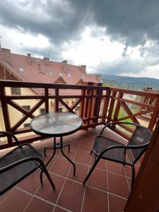 Balkon lub taras w obiekcie Apartament Urocza przy Wyciągu SKI Arena