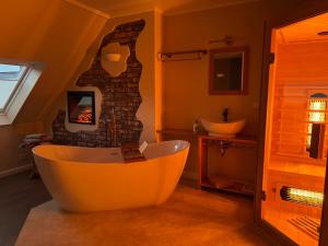 Koupelna v ubytování Dagmar 120qm 3 Schlafzimmer Wellness