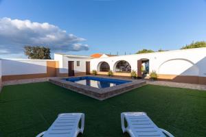 Swimmingpoolen hos eller tæt på EL NOGAL