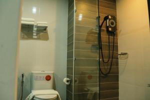 Koupelna v ubytování Mountain&Sea Hotel Prachuap