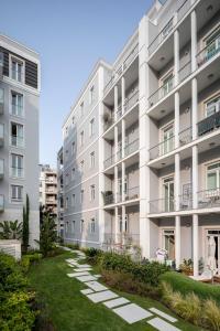 obraz budynku apartamentowego w obiekcie Marques Best Apartments | Lisbon Best Apartments w Lizbonie