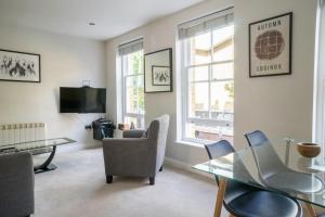 Χώρος καθιστικού στο Trendy & Central 2BD Flat -Brick Lane Shoreditch!