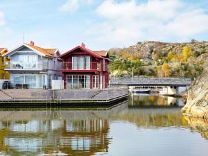 Φωτογραφία από το άλμπουμ του 4 star holiday home in Hamburgsund σε Hamburgsund