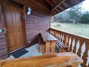 Un balcon sau o terasă la Le Chalet du Bucheron