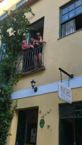Balkón nebo terasa v ubytování Tamboleiros Hotel & Hostel