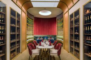 Posezení v ubytování Radisson Blu Hotel & Spa, Nashik