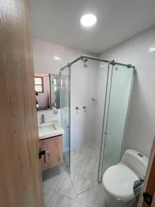 Koupelna v ubytování Apartamento 405 - Terraza con Jacuzzi - 3 Habitaciones - Rentas Cortas Gerencial