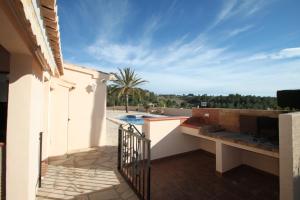 Utsikt över poolen vid Santa Ana - pretty holiday property with garden and private pool in Benissa eller i närheten