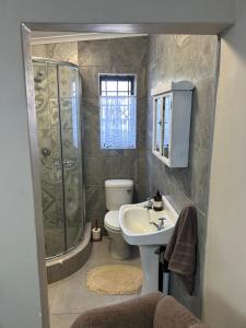 Et badeværelse på Ocean Splendour + 32 billeder